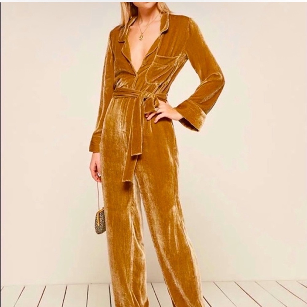 Reformation Farley Velvet Jumpsuit size 6